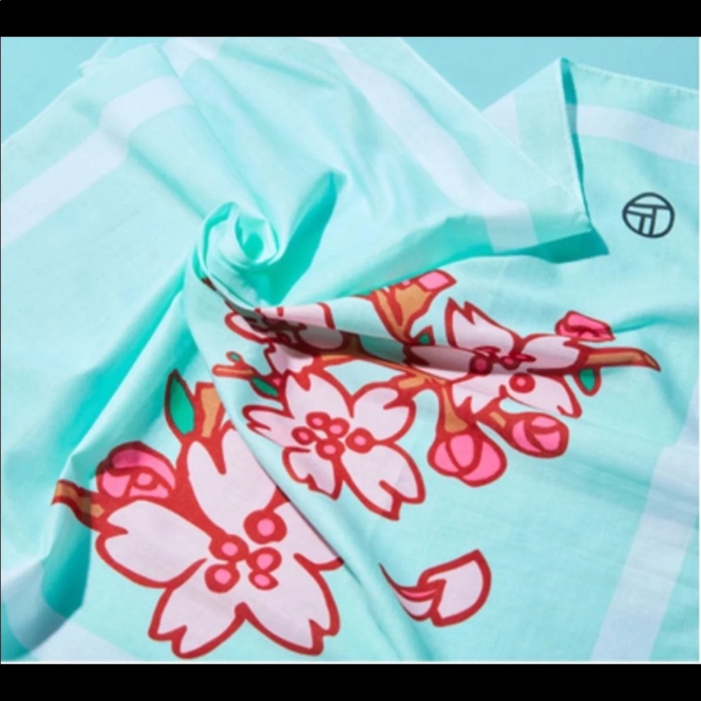 Limited edition Tony moly cherry blossom bandana & gel mask